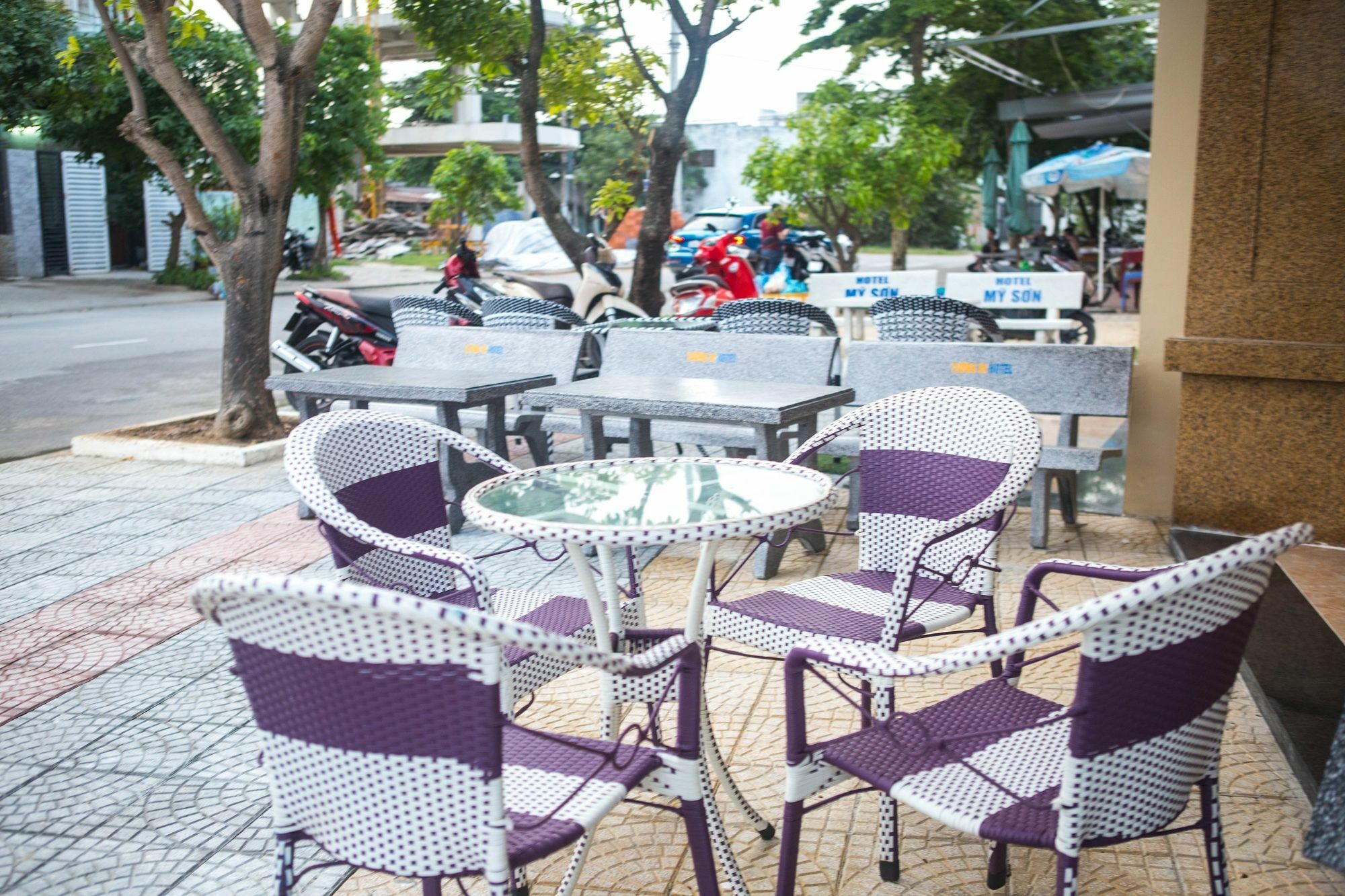 Aha Tuong Ni Hotel Дананг Экстерьер фото